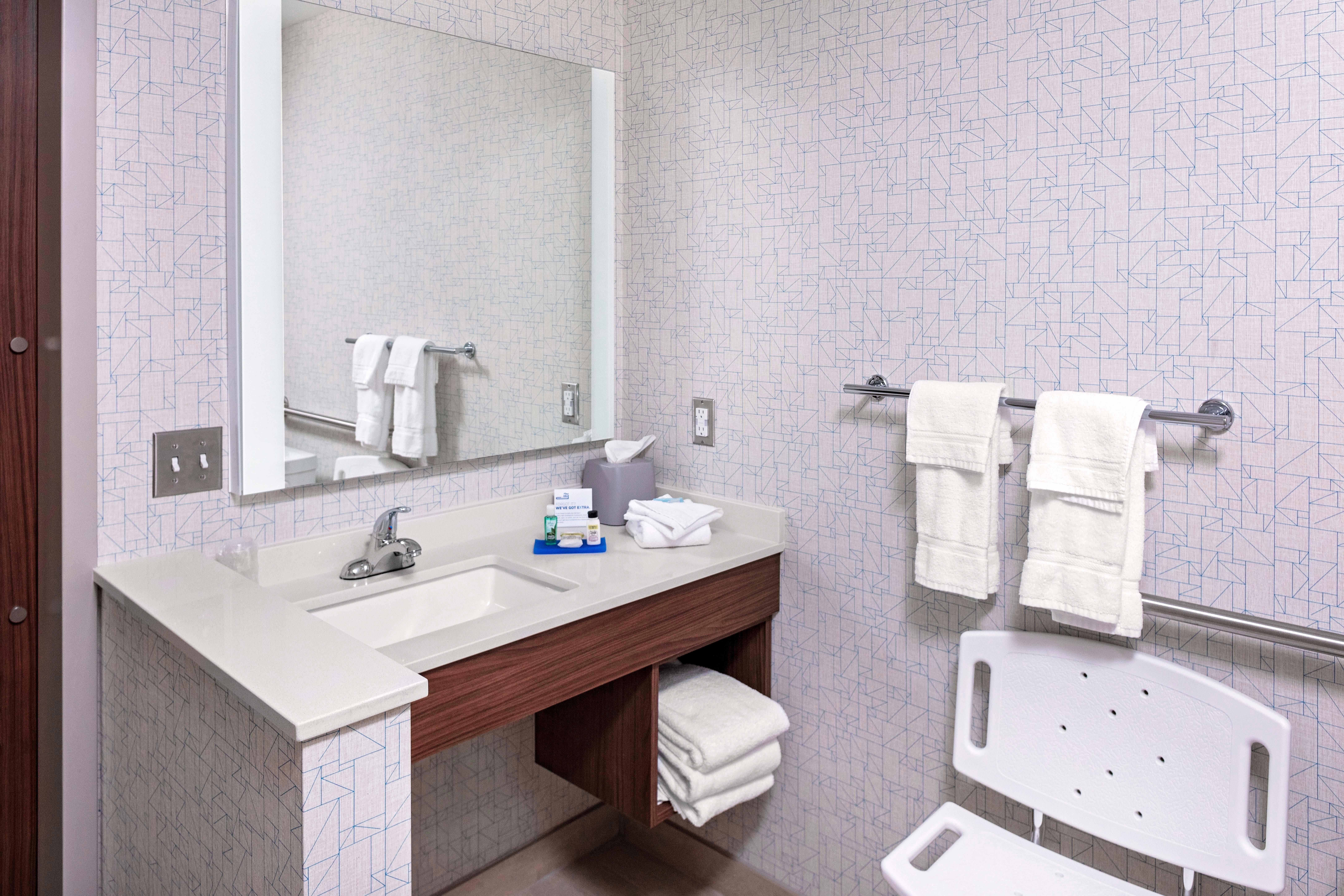 Holiday Inn Express & Suites - Madison By Ihg Екстер'єр фото